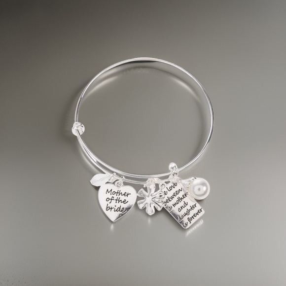 "Mother of the Bride charm bracelet - Picture 2 of 4